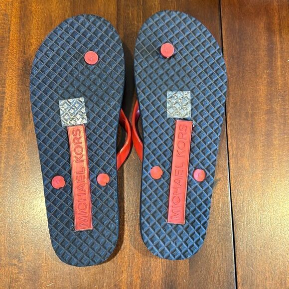 Michael Kors Jet Set Rubber Flip Flops Women’s size 8 NWOT - Picture 4 of 4